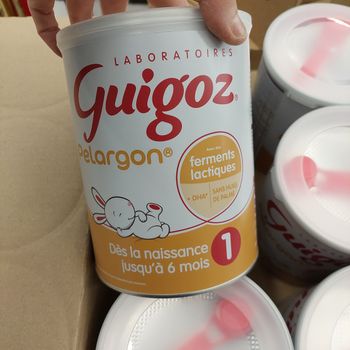Lot de 6 boîtes de lait "Guigoz"1er âge