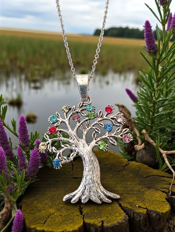 Collier Arbre de Vie Argenté – Strass Multicolores