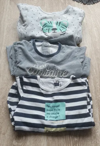 Lot pyjamas Légers