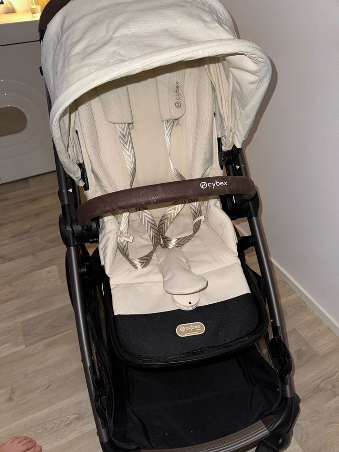 À vendre poussette cybex - photo numéro 3