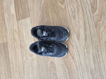 Nike Air Max 90 bébé - Noires et blanches - pointure 22