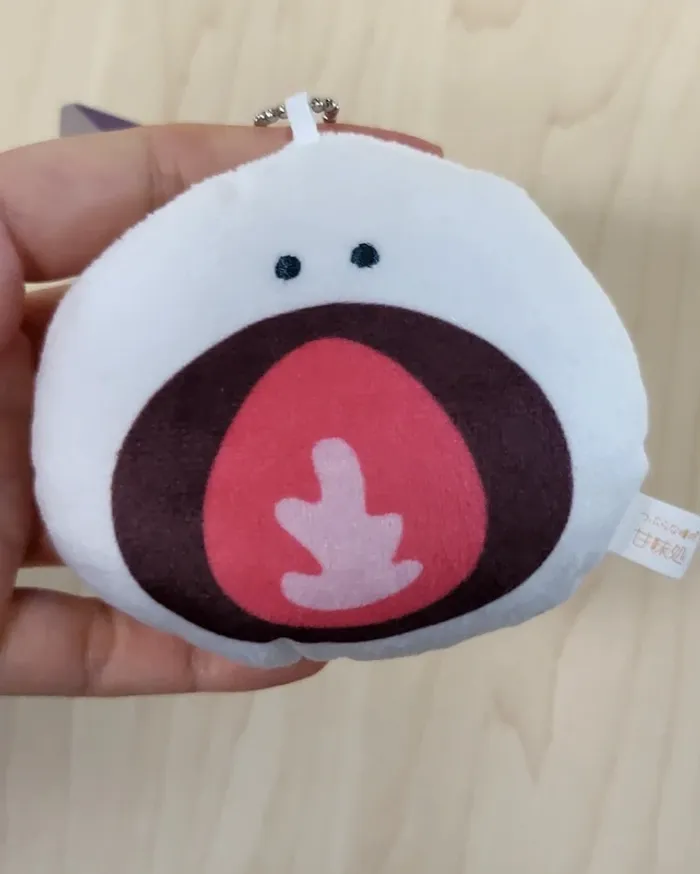 Mascotte Tsuburana hitomi no Amamidokoro : ichigo daifuku - photo numéro 2