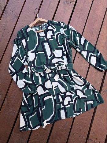 Chouette robe Zara taille L