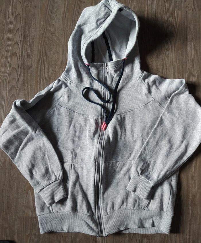 Sweat capuche femme 36