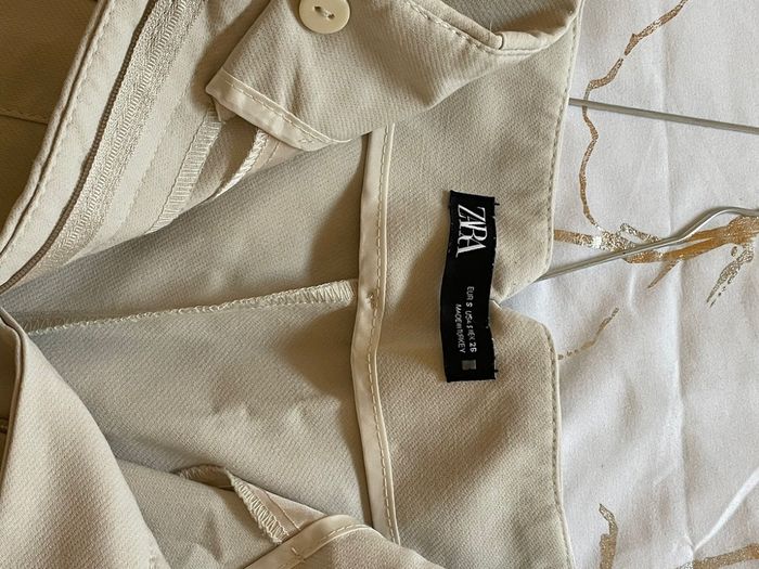 Pantalon Zara coupe droite beige - photo numéro 3