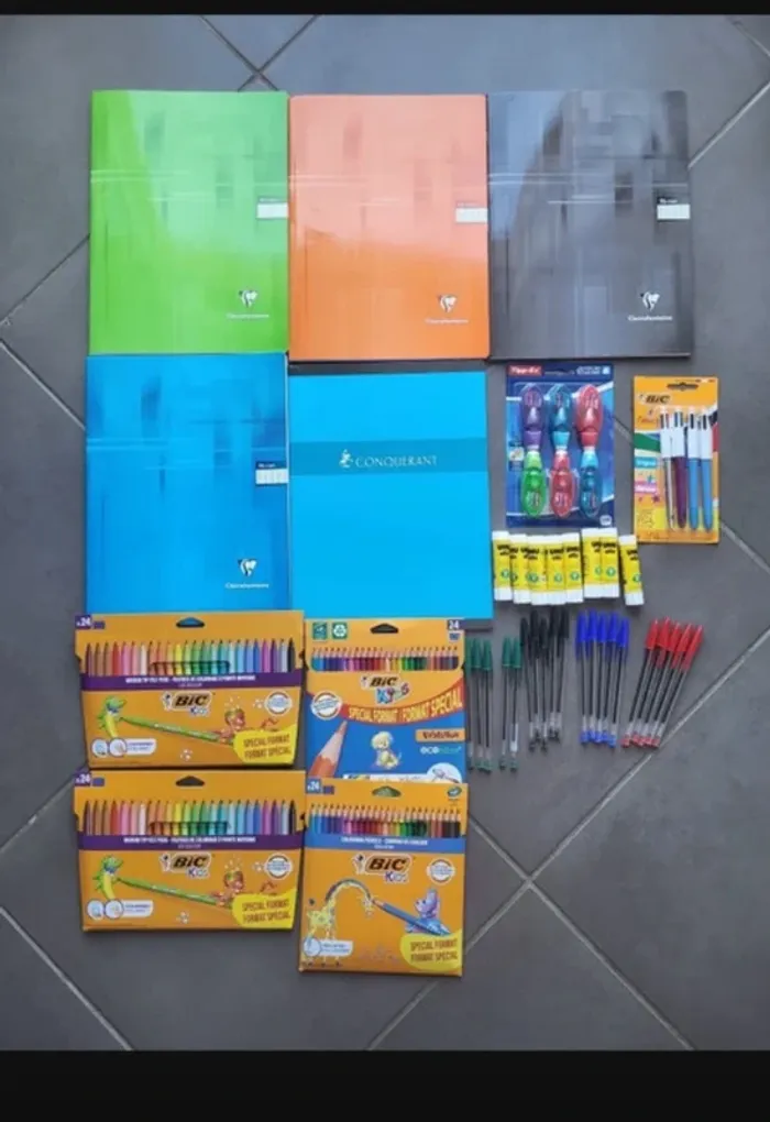 Lot fournitures scolaire