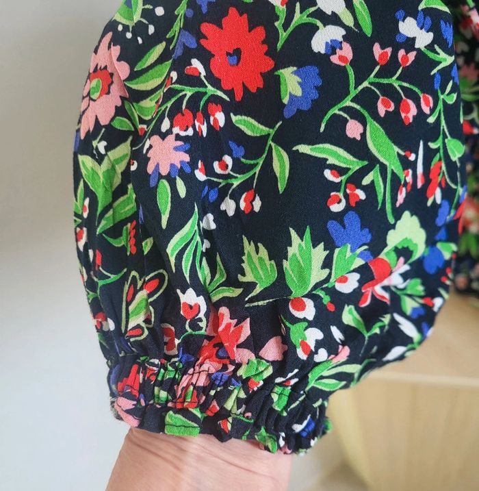 Blouse fleurie vintage Zara – Taille S/M – Épaules smockées, coupe ample - photo numéro 4