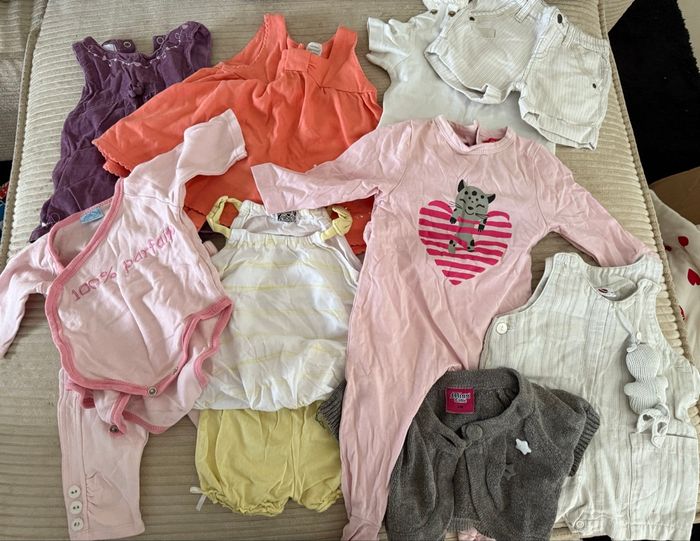 Lot de vêtement bébé fille 1 a 3 mois - photo numéro 2