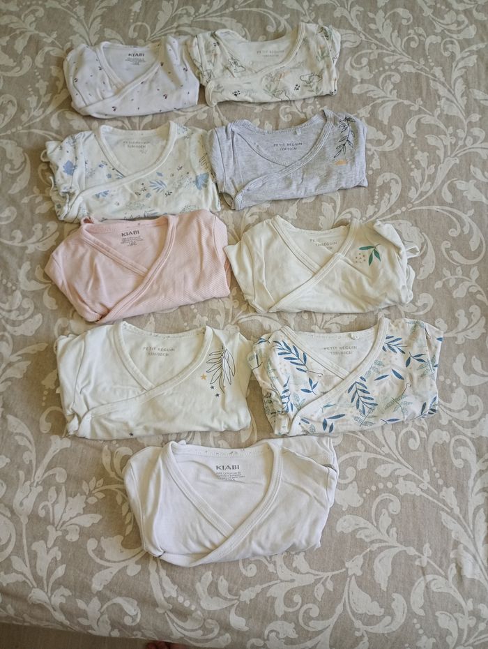 Lot de 9 bodies