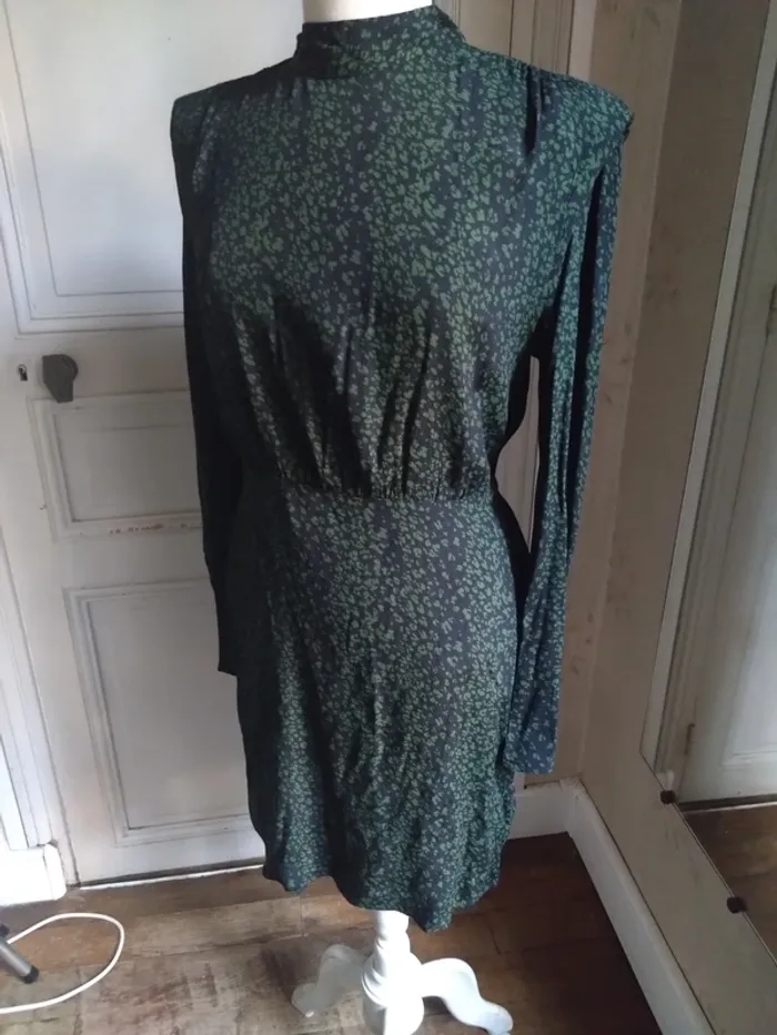 Robe courte La Petite Étoile noire à motifs verts T36 automne - photo numéro 3