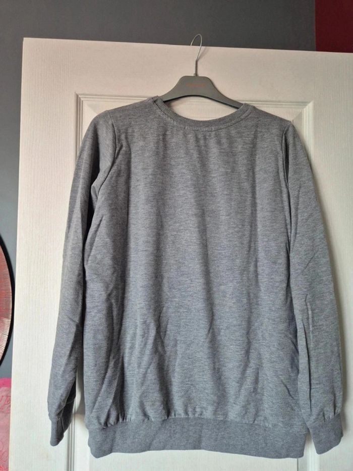 Pull gris - photo numéro 5