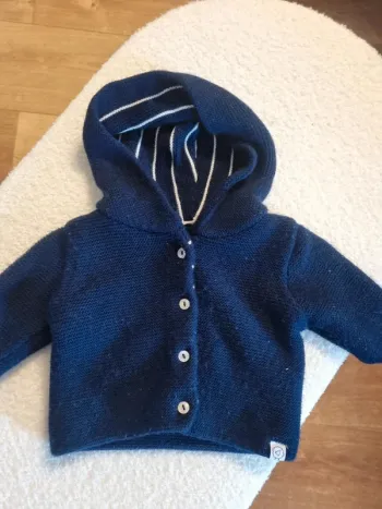 Gilet manufacture de la layette