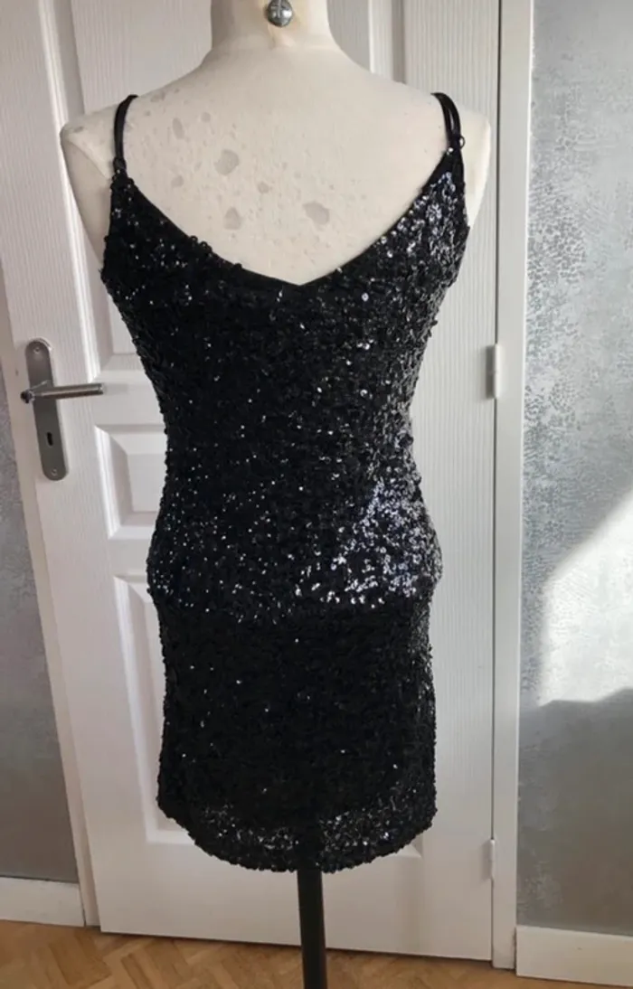 Robe à sequins noir - photo numéro 3