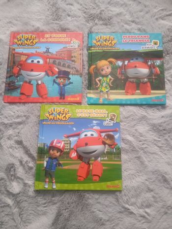 Lot livres Super Wings 