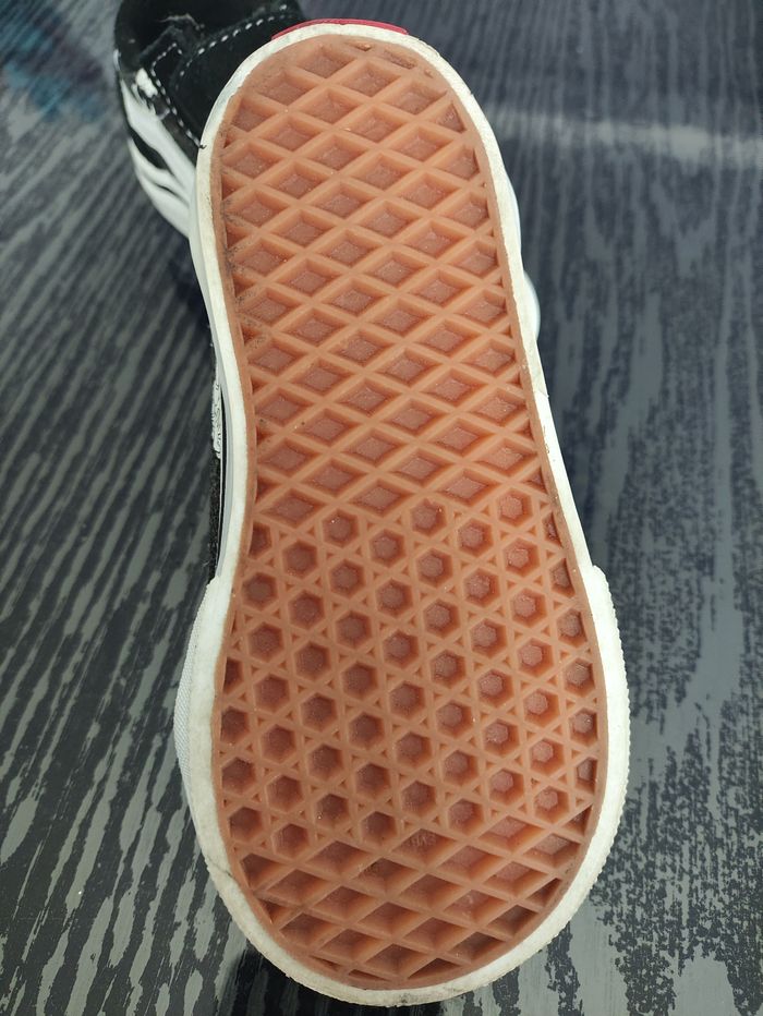 Baskets Vans x Disney noires - photo numéro 6