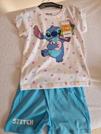 Ensemble stitch 4 ans