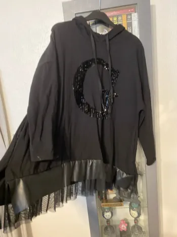 superbe pull tunique à capuche original taille 52 bi matière