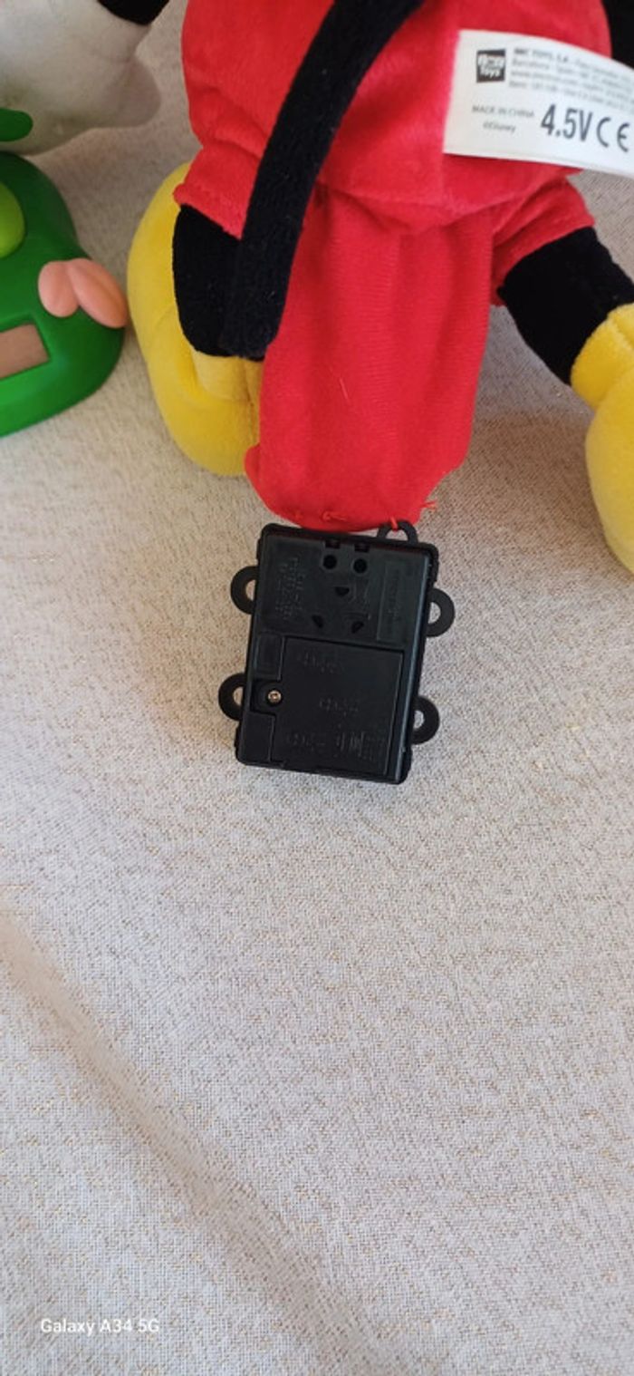 Mickey qui rit et éternue - photo numéro 7