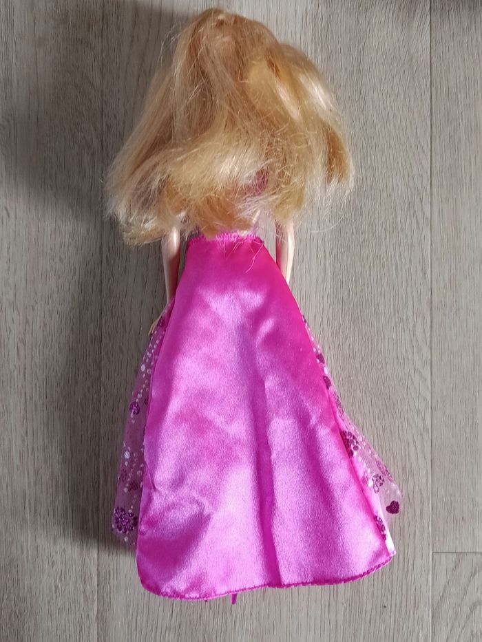 Barbie Princesse - photo numéro 4