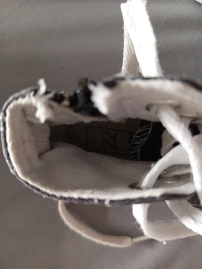 Chaussures 22 - photo numéro 3