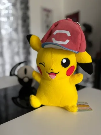 Peluche Pokémon Pikachu Casquette Alola vol.3 Banpresto 2017