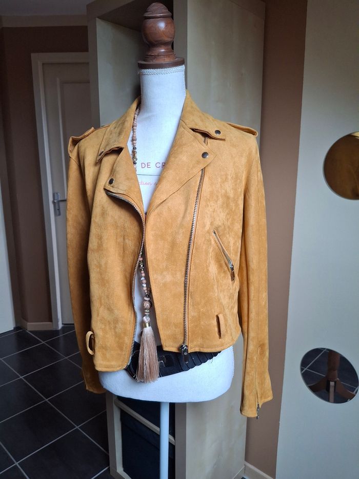 Veste perfecto suédine moutarde L neuve - photo numéro 2