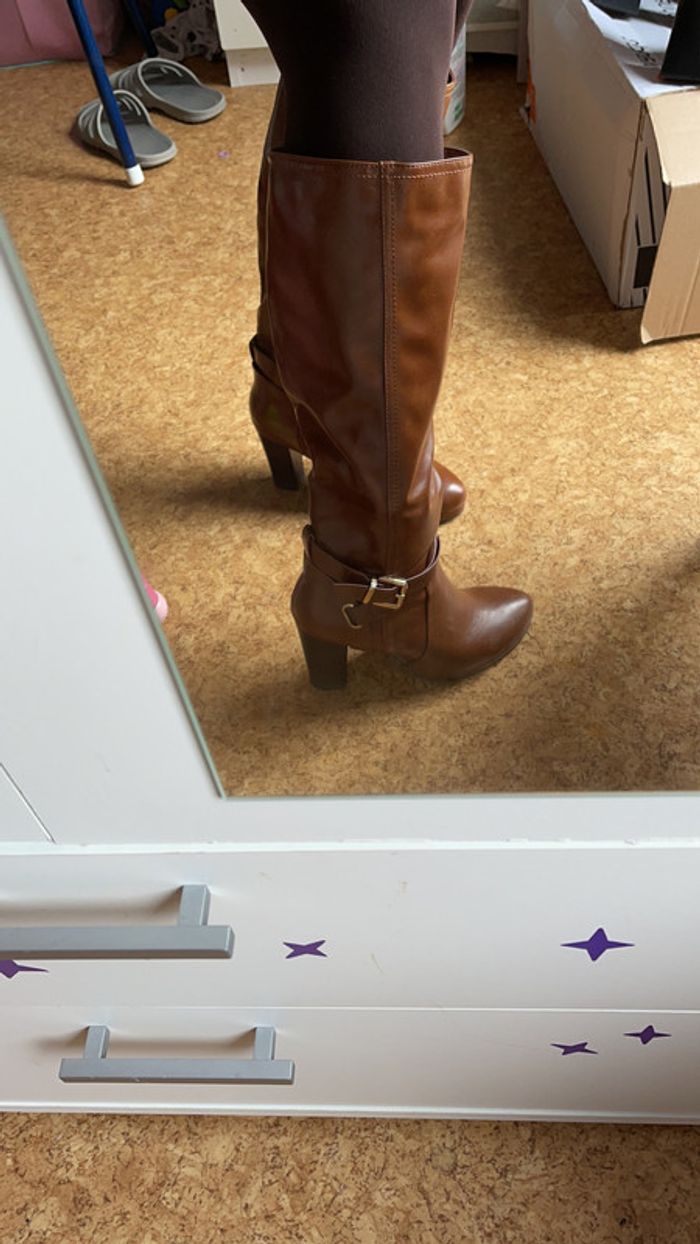 Jolies bottes pointure 38 - photo numéro 3