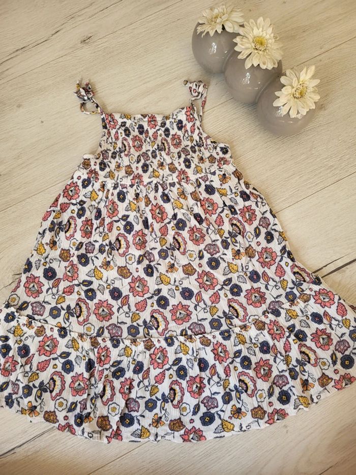 Robe légère à fleurs 5ans gemo