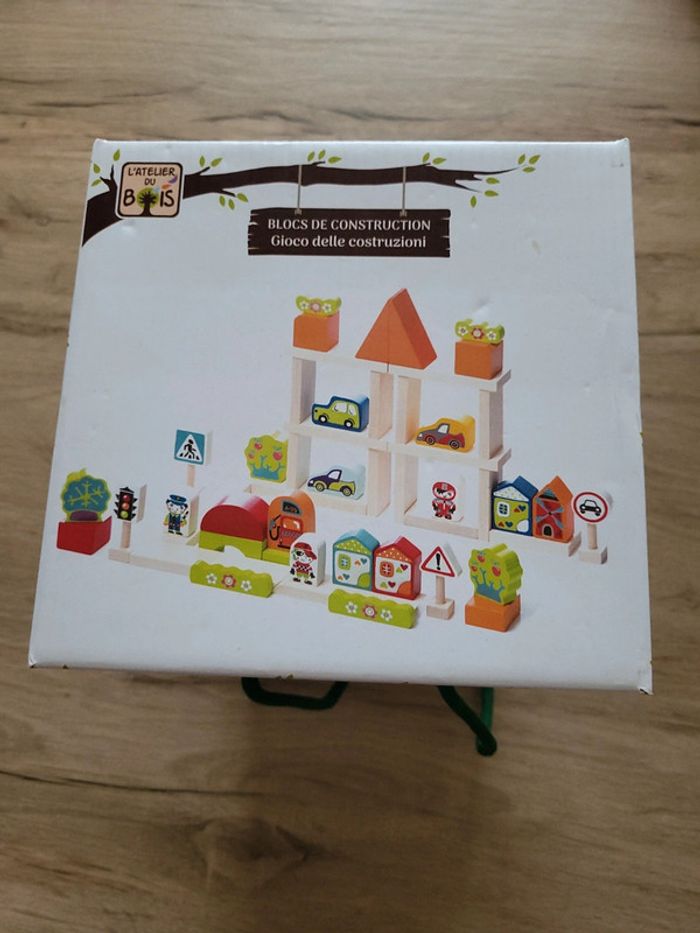 Jeu de construction en bois - photo numéro 2