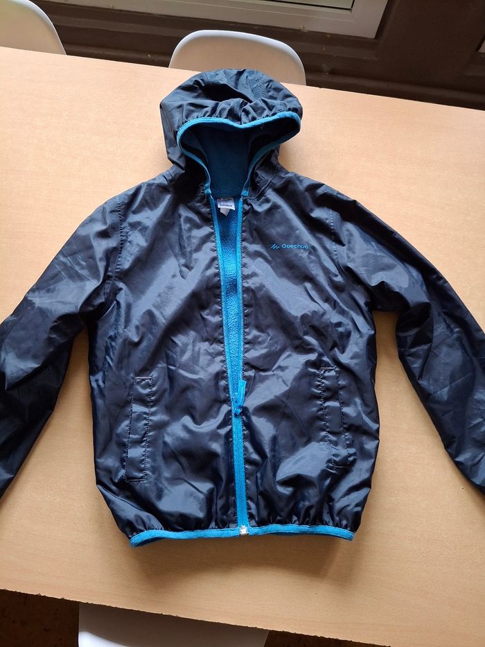Blouson imperméable Decathlon 8/9 ans