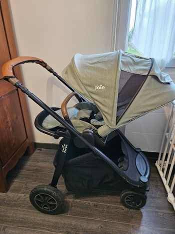 Poussette joie versatrax 