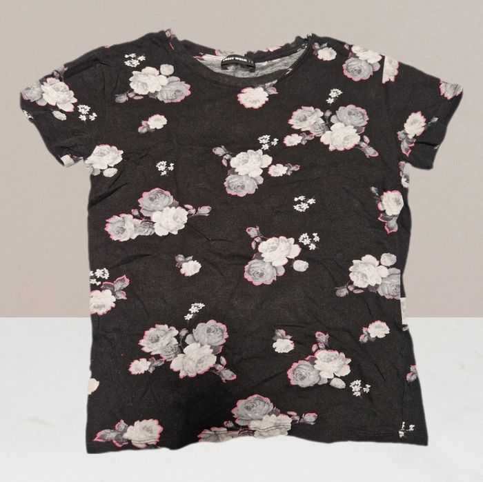 Superbe t-shirt noir a motifs fleurs Tally Weijl taille S