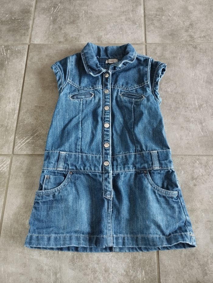 Lot de 30 habit filles, robe été, t-shirt manche longue et courte. - photo numéro 4