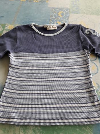T-shirt M-L t 6 ans
