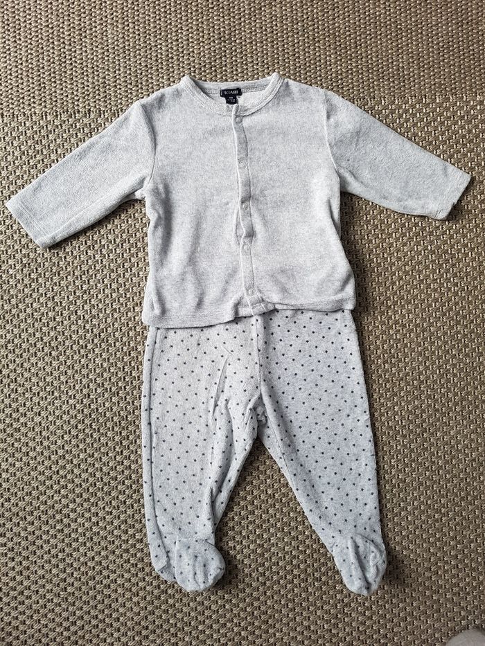 Lot pyjamas et grenouillères garçon ou mixte - 9 mois - photo numéro 2