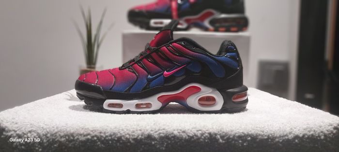 Nike Air plus Barcelone - photo numéro 2