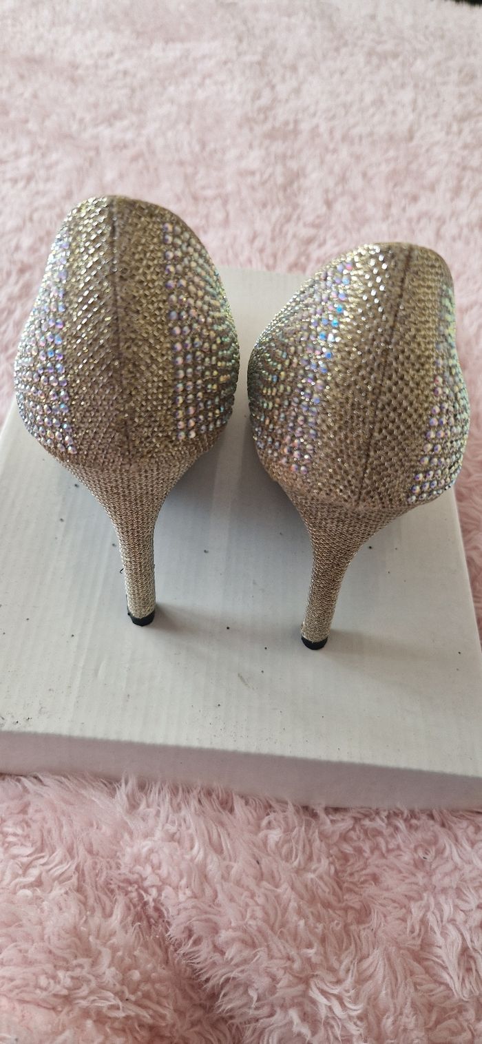 Chaussures à talons brillante 38 - photo numéro 5