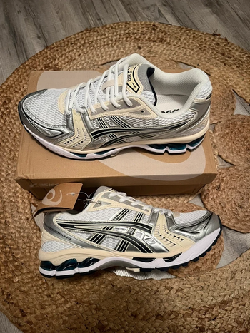 Asics Gel-Kayano 14 Blanc Argent Noir 44