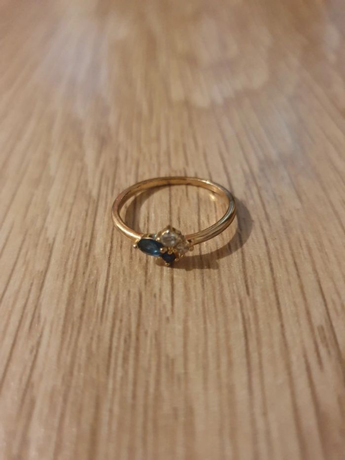 Bague fantaisie avec petites pierres - photo numéro 3