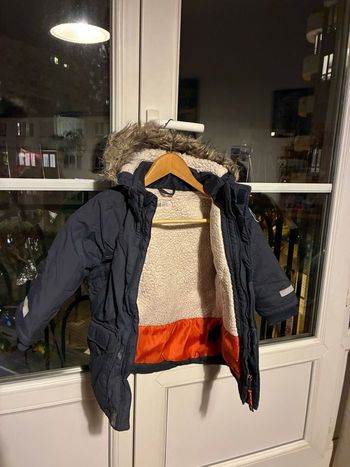 Parka fourrée à capuche amovible, taille 4 ans