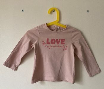 Tee-shirt manches longues imprimé fleurs et love