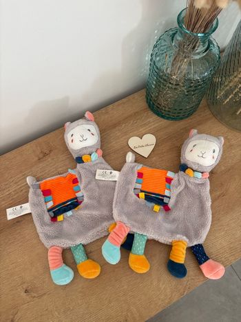 Doudou lama gris très bon état 