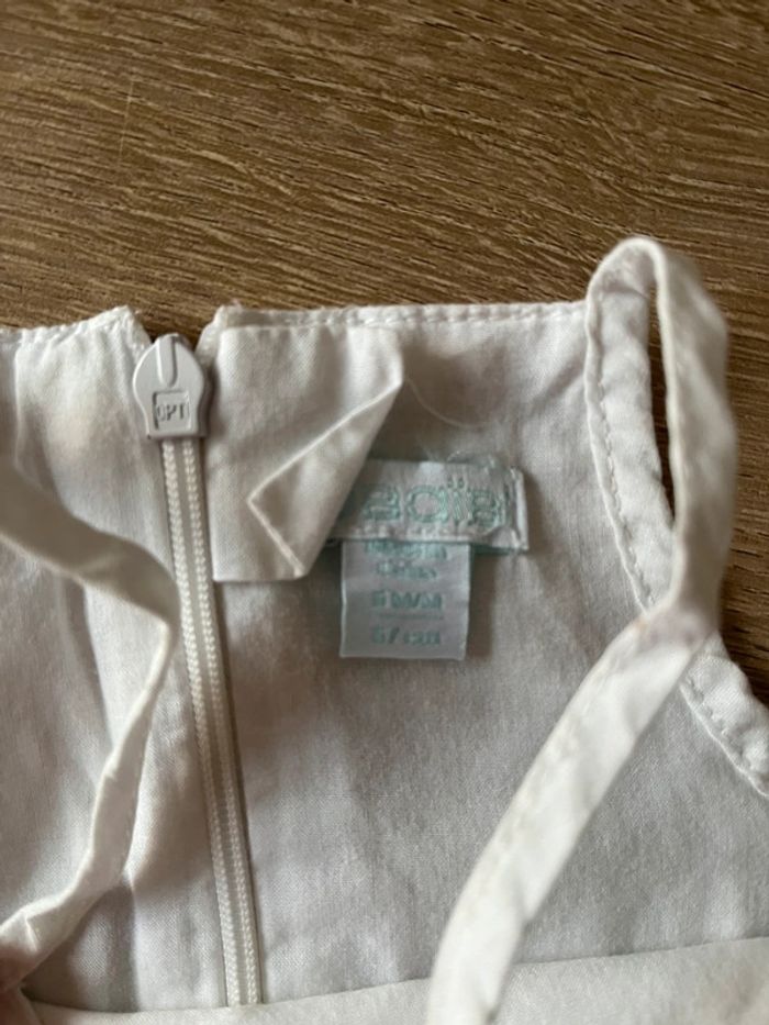 Robe blanche à fine bretelles - photo numéro 5