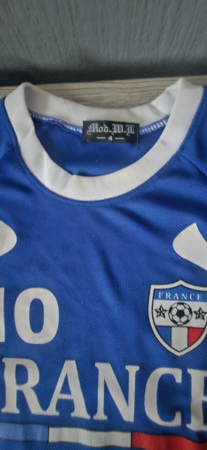 Ensemble de foot - photo numéro 3