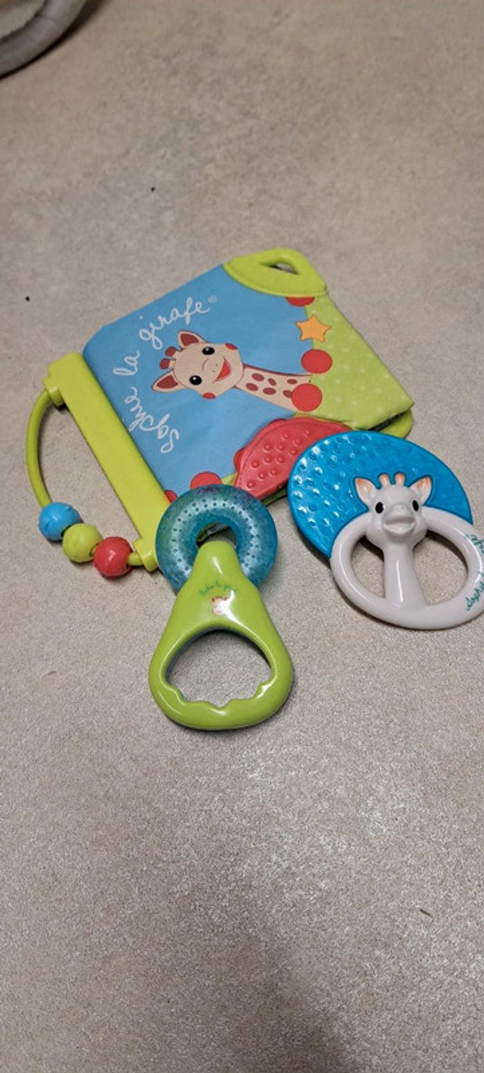 Lot Sophie la girafe