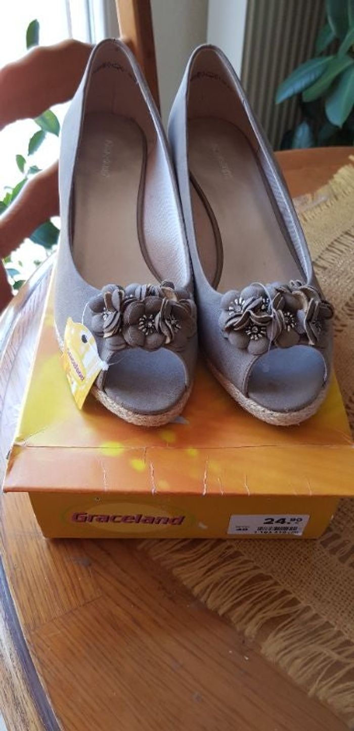 Chaussures compensées Graceland en 40 neuves