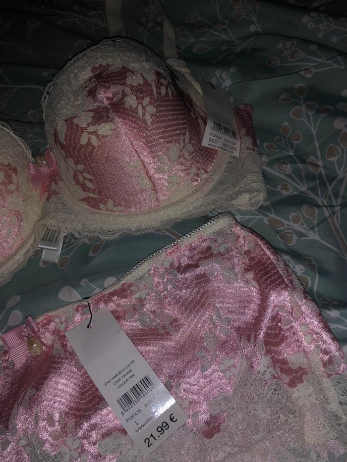 Ensemble lingerie - photo numéro 3
