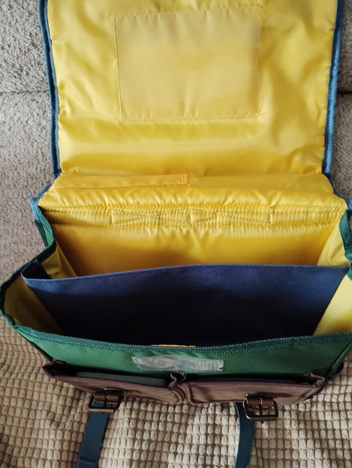 Cartable portable ou à dos - photo numéro 4