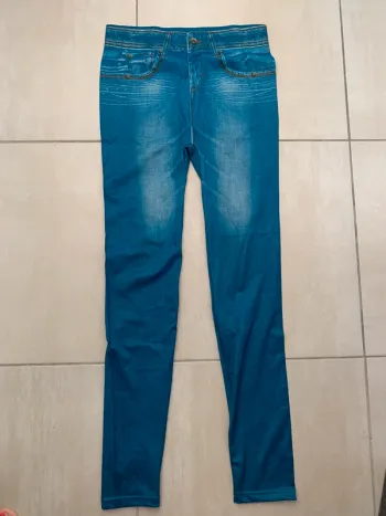 Neuf Jegging legging aspect jean bleu taille 40