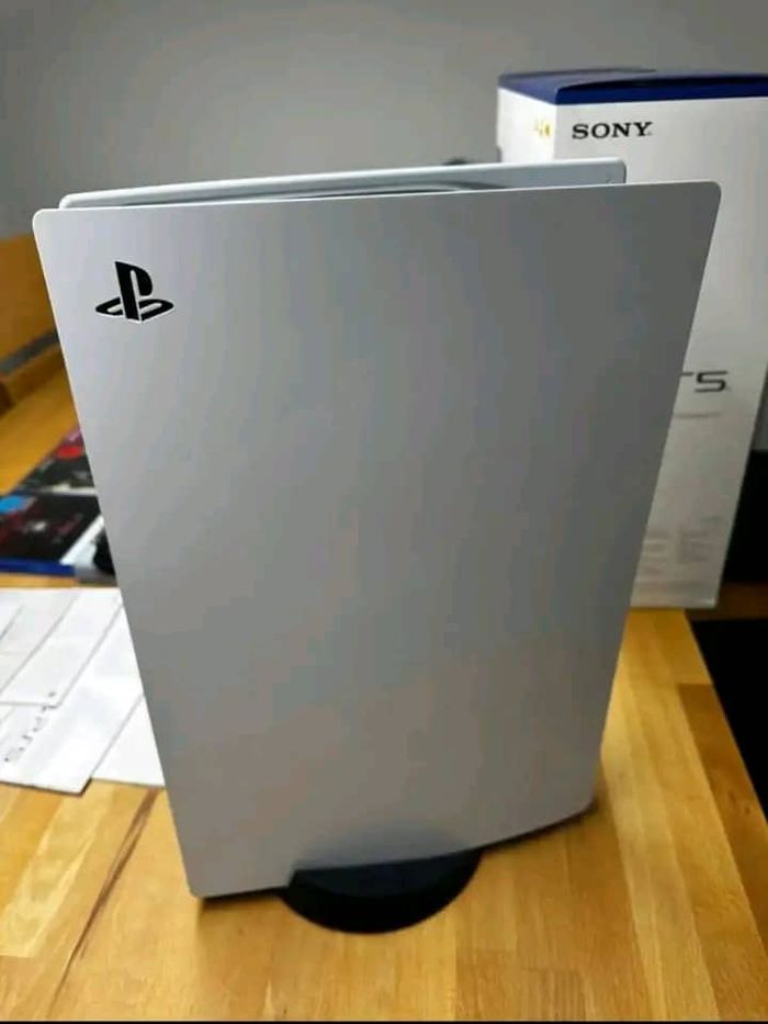 PlayStation 5 - photo numéro 2